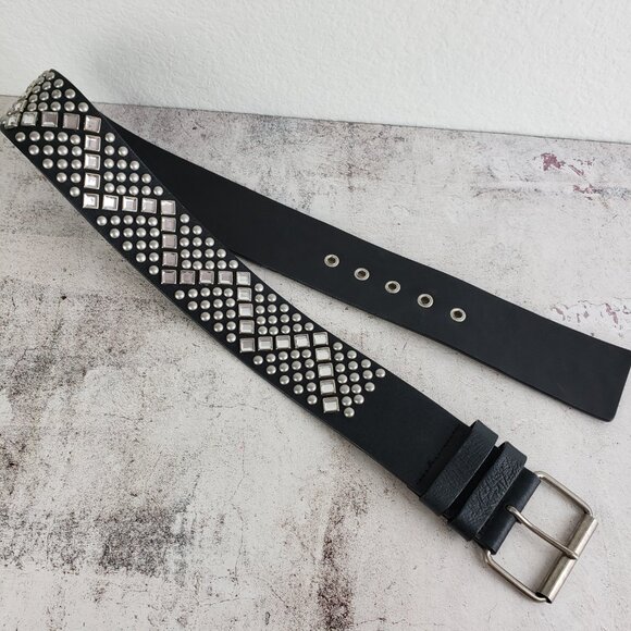 NWOT Vine & Thistle Genuine Leather Wide Belt Embellished Studded Crystals sz S main image 8